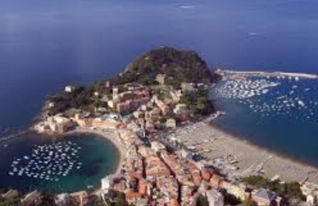 Aria Di Mare Apartment Sestri Levante Ngoại thất bức ảnh